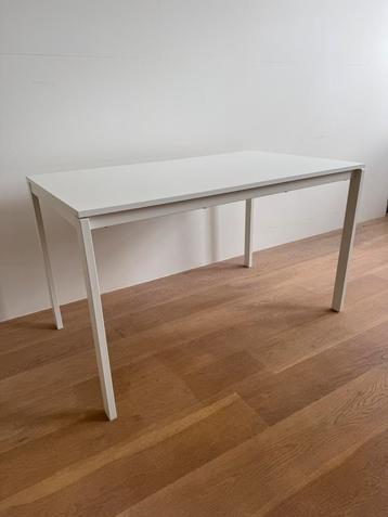 IKEA MELLTORP tafels beschikbaar voor biedingen