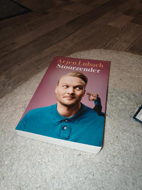 Arjen Lubach - Stoorzender, Boeken, Literatuur, Zo goed als nieuw, Nederland, Ophalen of Verzenden
