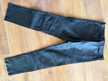 Leren motorbroek heren beschikbaar voor biedingen