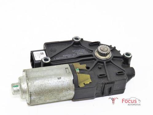Schuifdak Motor van een Fiat Punto Grande, Auto-onderdelen, Carrosserie en Plaatwerk, Fiat, Gebruikt, 3 maanden garantie, Ophalen of Verzenden