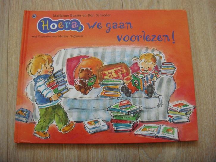 Hoera we gaan voorlezen M. Busser ZGAN, Boeken, Kinderboeken | Kleuters, Zo goed als nieuw, Fictie algemeen, Jongen of Meisje