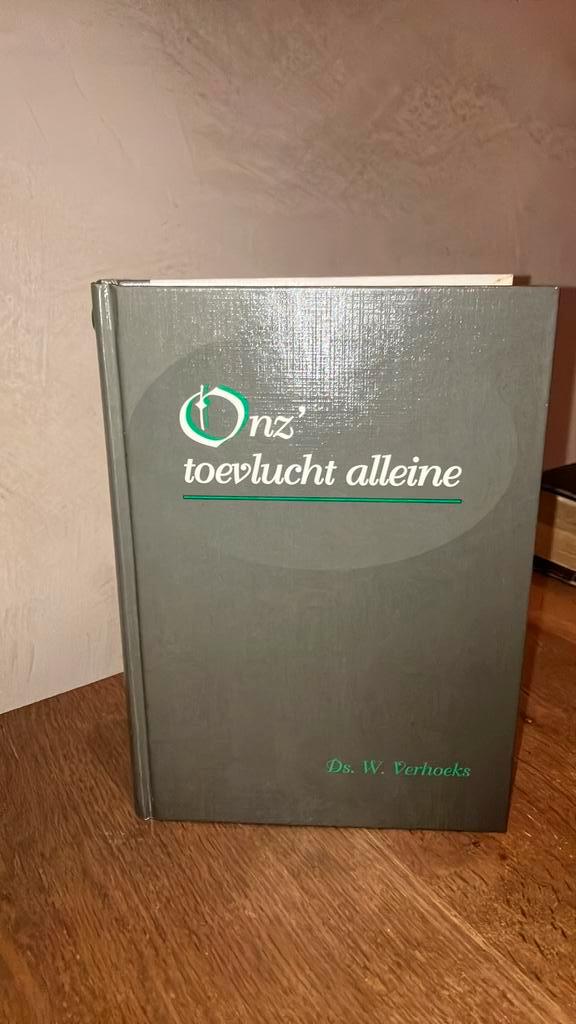 KR-1 Ds W Verhoeks. Onz’ toevlucht alleine, Boeken, Godsdienst en Theologie, Gelezen, Ophalen of Verzenden