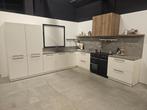 Showroom keuken, Huis en Inrichting, Keuken | Complete keukens, Ophalen, Wit, Dubbelwandige keuken, Composiet