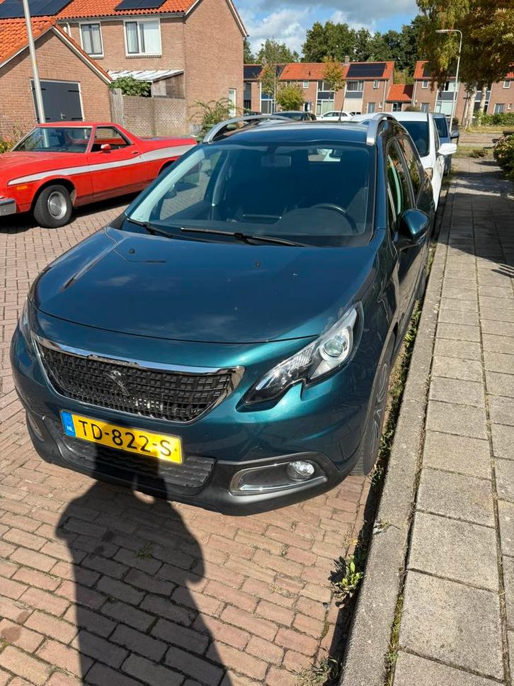 Peugeot 2008 1.2 VTI 81KW Eat6 2018 Groen, Auto's, Peugeot, Particulier, Airbags, Airconditioning, Apple Carplay, Bluetooth, Cruise Control