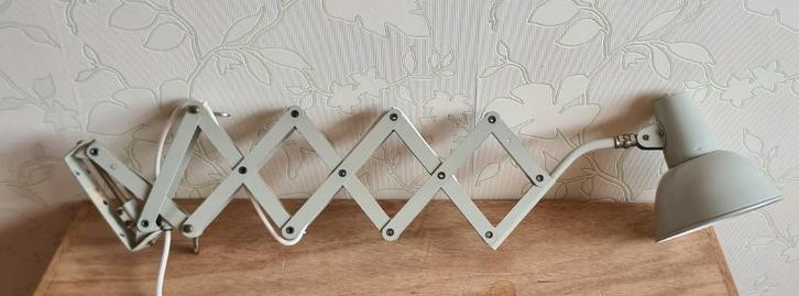 te koop: metalen SIS schaarlamp industrieel vintage jaren 50, Huis en Inrichting, Lampen | Wandlampen, Gebruikt, Metaal, Ophalen of Verzenden