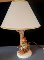 Hummel Schemerlamp Meisje op Hekje, Verzamelen, Ophalen of Verzenden, Gebruikt