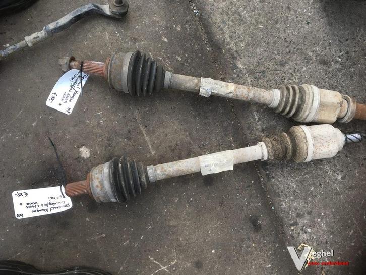 Renault Kangoo 1.5 dci 2008 Aandrijfas rechts, Auto-onderdelen, Transmissie en Toebehoren, Gebruikt, Ophalen of Verzenden