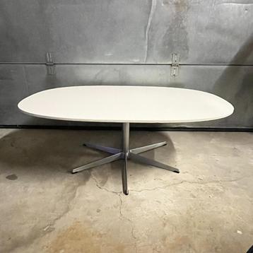 Vintage Deens design salontafel Piet Hein, Arne Jacobsen beschikbaar voor biedingen