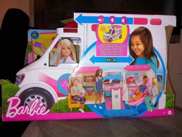 Barbie Playset with 20+ Accessories, Emergency Vehi​​cle, Kinderen en Baby's, Speelgoed | Poppen, Nieuw, Barbie, Ophalen of Verzenden