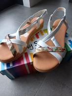 Elegante dames sandalen - maat 39, Ophalen, Wit, Sandalen of Muiltjes, Zo goed als nieuw