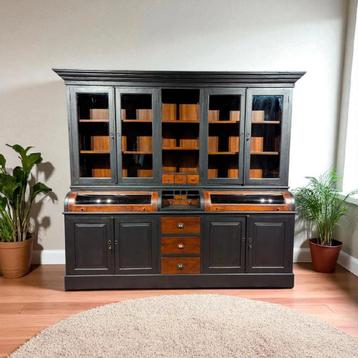 Grutterskast chique Black vintage winkelkast apothekerskast  beschikbaar voor biedingen