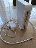 Ziggo modem met kabel en adapter, Ophalen of Verzenden, Zo goed als nieuw, Router met modem, Ziggo