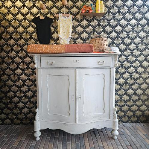 Leuke witte biedermeier conmode/dressior, Kinderen en Baby's, Kinderkamer | Commodes en Kasten, Ophalen