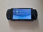 PSP slim 2000, Spelcomputers en Games, Spelcomputers | Sony PSP, Ophalen of Verzenden, Zo goed als nieuw, Zwart, PSP Slim