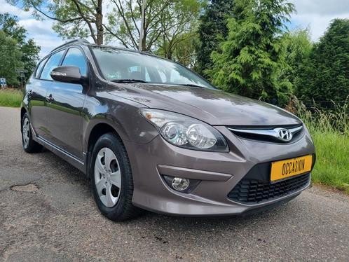 Hyundai i30 cw 1.6 16v bj 2012 km 112510 airco cruisecontrol, Auto's, Hyundai, Bedrijf, i30, ABS, Airbags, Airconditioning, Alarm