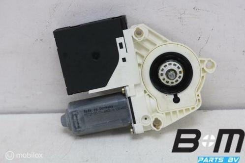 Raammotor rechtsvoor VW Golf 5 1K4837402E, Auto-onderdelen, Elektronica en Kabels, Gebruikt