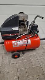 Compressor 220V - 220 Liter, Doe-het-zelf en Verbouw, Compressors, Gebruikt, Ophalen of Verzenden, Minder dan 200 liter/min, Mobiel