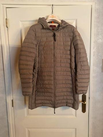 Parajumpers jas beschikbaar voor biedingen