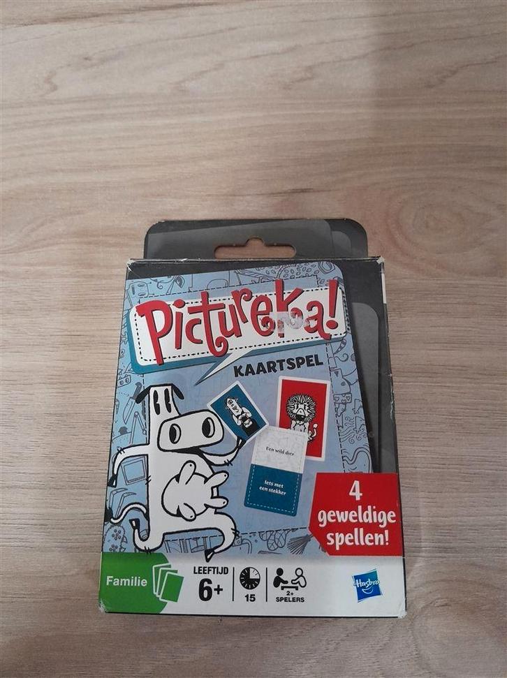 Pictureka kaartspel - s3644, Hobby en Vrije tijd, Gezelschapsspellen | Bordspellen, Zo goed als nieuw, Ophalen of Verzenden