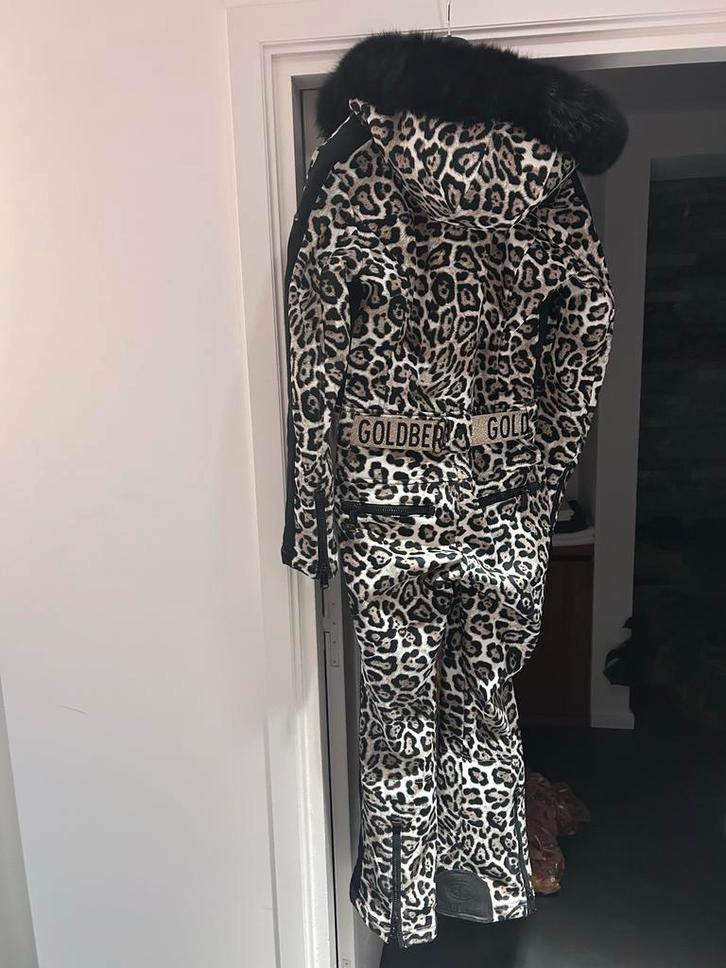 Goldbergh Skipak - Stijlvol de Piste Op!, Kleding | Dames, Wintersportkleding, Zo goed als nieuw, Pak, Maat 42/44 (L), Ophalen of Verzenden