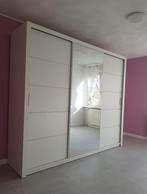 Kledingkast met spiegel 250 cm breed + Inhoud MONTAGE 130,-, Kast, 50 tot 70 cm, Nieuw, 105 cm of meer