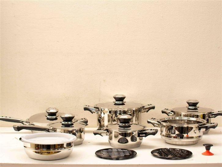 16 delige Kaiserkoch Pannenset 38262, Huis en Inrichting, Keuken | Potten en Pannen, Gebruikt, Koekenpan of Braadpan, Gietijzer