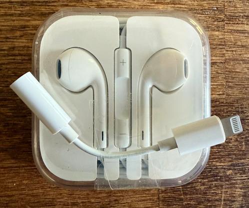 Nieuwe Apple EarPods met mini-jack aansluiting, Telecommunicatie, Mobiele telefoons | Oordopjes, Nieuw, Ophalen of Verzenden