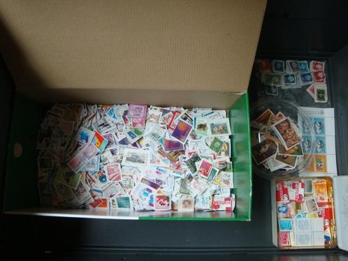 Heel veel postzegels, Postzegels en Munten, Postzegels | Volle albums en Verzamelingen, Nederland en Buitenland, Ophalen