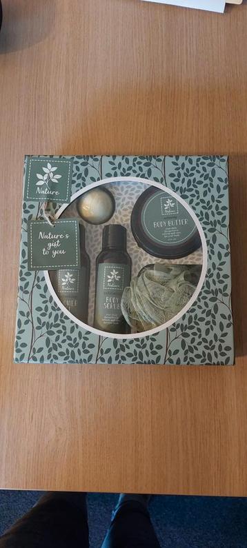 Natuurlijke Cadeauset - Verwen jezelf of een ander! beschikbaar voor biedingen