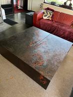 Salontafel, is beschilderd met een model, Huis en Inrichting, Tafels | Salontafels, Ophalen, Gebruikt, Vierkant, Minder dan 50 cm