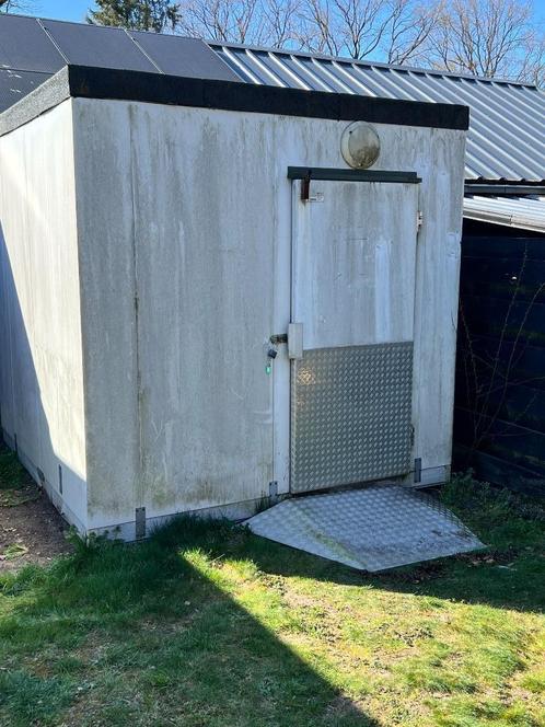Vriescel /Schuurtje te koop Aangeboden, Tuin en Terras, Bergingen en Tuinkasten, Gebruikt, Overige typen, Overige materialen, Ophalen