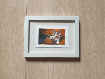 Originele mini aquarel speels kitten met bol wol ingelijst

 beschikbaar voor biedingen