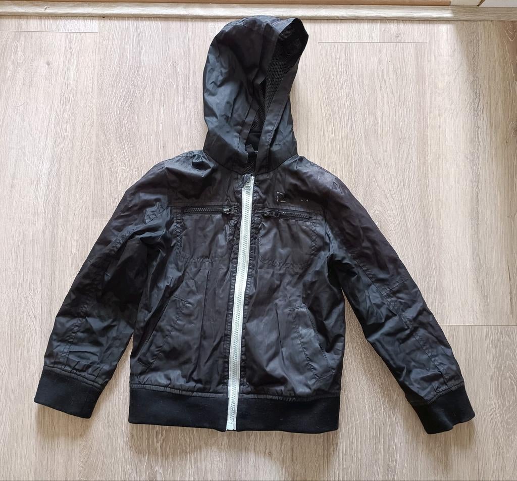 Zwarte zomerjas 128, Kinderen en Baby's, Kinderkleding | Maat 128, Ophalen of Verzenden, Gebruikt, Jongen, Jas