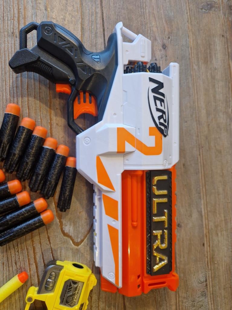 Nerf 2 Ultra Blasters, Ophalen of Verzenden, Gebruikt, Jongen of Meisje