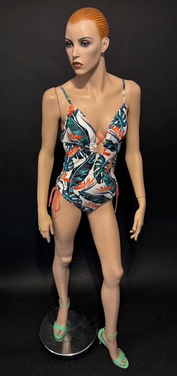 Super sexy badpak met laag decolleté maat 40 beschikbaar voor biedingen