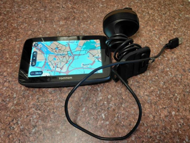 TomTom Go 5200 navigatiesysteem, Auto diversen, Autonavigatie, Zo goed als nieuw, Ophalen