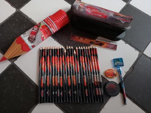 Cars groot potlood met 24 potloden + nieuw Cars etui + extra, Diversen, Schoolbenodigdheden, Zo goed als nieuw, Ophalen of Verzenden