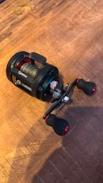 Baitcaster quantum, Watersport en Boten, Verzenden, Zo goed als nieuw