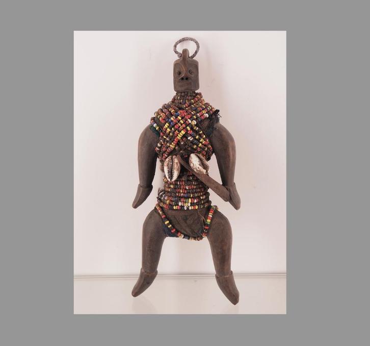 Div. Afr. kunst oa Namji doll Kameroen NR.3 (251009-03), Antiek en Kunst, Kunst | Niet-Westerse kunst, Ophalen of Verzenden