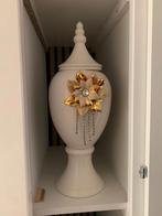 Decoratieve vaas met gouden accenten, Huis en Inrichting, Woonaccessoires | Zuilen en Pilaren, Ophalen, Zo goed als nieuw