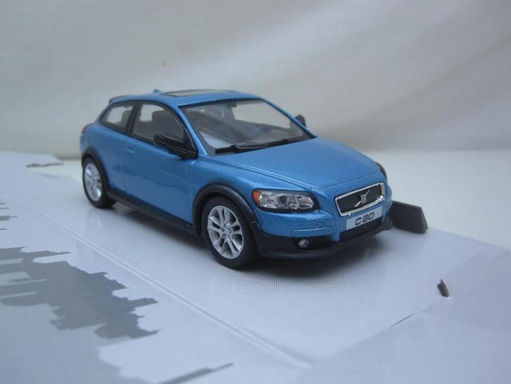 Volvo C30 2007 1:43 Cararama, Hobby en Vrije tijd, Modelauto's | 1:43, Nieuw, Auto, Overige merken, Ophalen of Verzenden