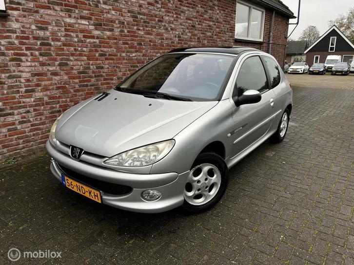 Peugeot 206 1.4 Gentry, Auto's, Peugeot, Bedrijf, Te koop, Airbags, Airconditioning, Alarm, Centrale vergrendeling, Elektrische buitenspiegels