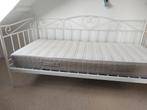 1- persoons bed met Ikea matras, Huis en Inrichting, Ophalen, 90 cm, Eenpersoons, Wit