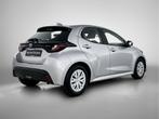 Toyota Yaris 1.5 Hybrid Active (bj 2024, automaat), 12 maanden, Stof, Gebruikt, Zwart