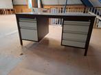 Vintage Bureau met Lades, Doe-het-zelf en Verbouw, Werkbanken, Ophalen, Gebruikt, 120 tot 170 cm