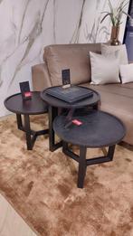 Bijzettafels zwart eiken, Ophalen