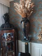 Twee uitzonderlijke  grote hoge vazen, Ophalen