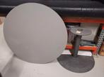 HAY tafelblad met onderstel van staal design, Huis en Inrichting, Tafels | Eettafels, Ophalen, Modern design, Eikenhout, Rond