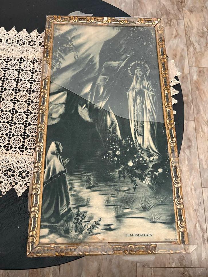 Antieke L’Apparition Bernadette in Lourdes, Antiek en Kunst, Antiek | Religie, Ophalen