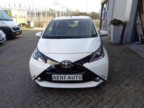 Toyota Aygo 1.0 Vvt-i -nav 69pk 5Drs 2018 Wit/ 59.670 km, Auto's, Toyota, Particulier, Aygo, ABS, Airbags, Airconditioning, Boordcomputer
